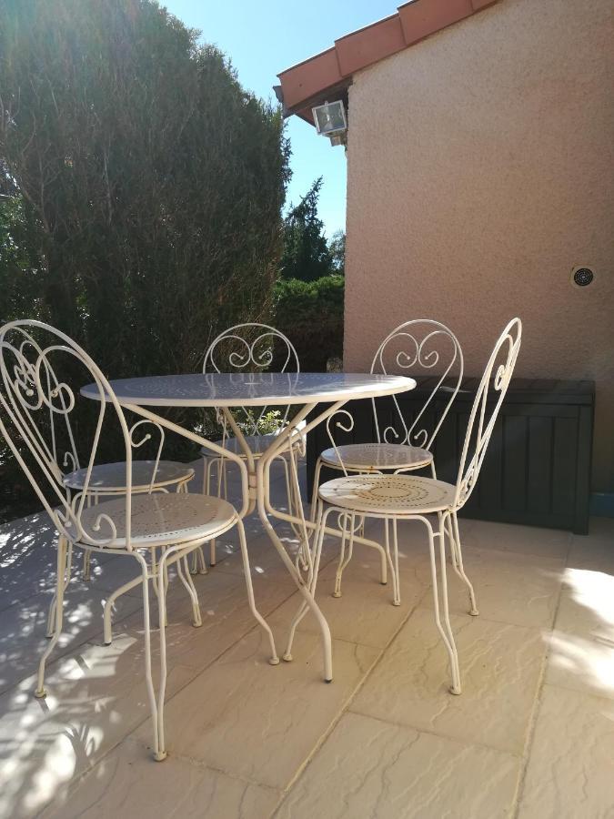 Le Ti'Roussat Bed & Breakfast Saint-André-de-Cubzac Dış mekan fotoğraf