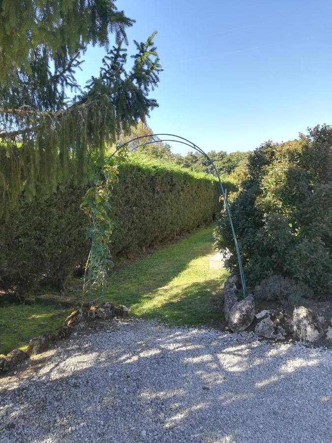 Le Ti'Roussat Bed & Breakfast Saint-André-de-Cubzac Dış mekan fotoğraf